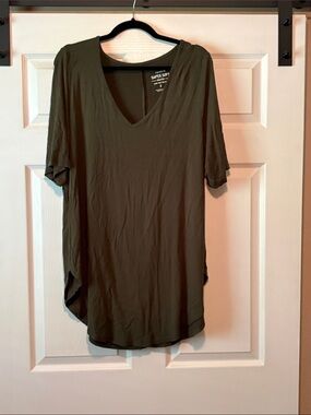 torrid Olive V-Neck Short Sleeve Tee